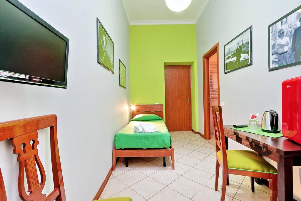 Lucky Home Rooms Рим Экстерьер фото